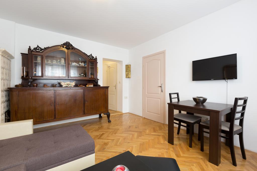 Dolce Vita Luxury Suites Belgrade Exterior photo