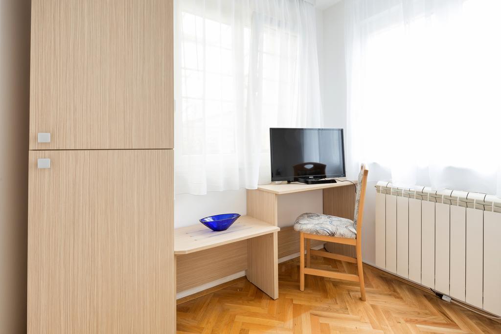 Dolce Vita Luxury Suites Belgrade Exterior photo